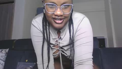 Snapshot of horny_sexxy_babe chatting on 05.16.26 Lucy online show from 05.16.26