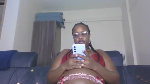 Snapshot of horny_sexxy_babe chatting on 05.28.26 Lucy online show from 05.28.26