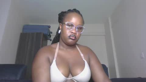 Snapshot of horny_sexxy_babe chatting on 06.23.26 Lucy online show from 06.23.26