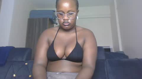 Snapshot of horny_sexxy_babe chatting on 07.16.26 Lucy online show from 07.16.26
