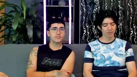Snapshot of horny_twinks_guys chatting on 07.21.26 Alex and Camilo online show from 07.21.26