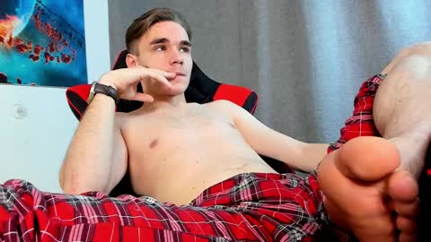 Snapshot of horny_yo chatting on 02.03.25 Max online show from 02.03.25