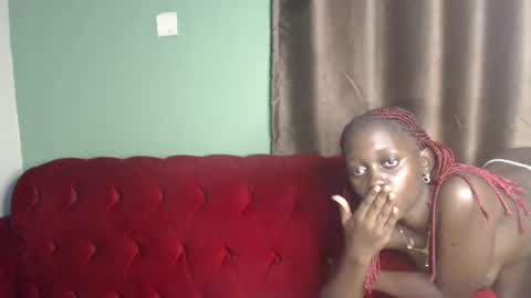 Snapshot of hornybella4 chatting on 02.08.25 Bella online show from 02.08.25