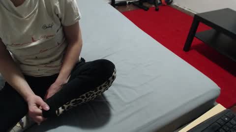 Snapshot of hornycouple21x chatting on 12.17.24 HornyCouple89 online show from 12.17.24