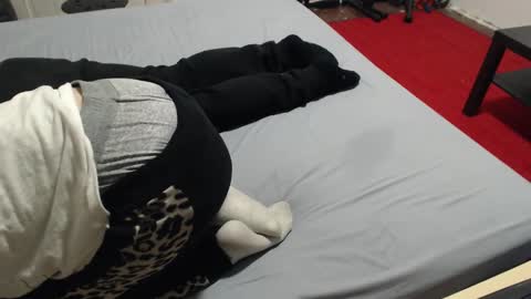 Snapshot of hornycouple21x chatting on 12.29.24 HornyCouple89 online show from 12.29.24