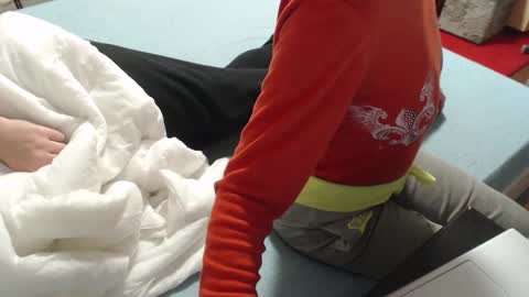 Snapshot of hornycouple21x chatting on 10.16.25 HornyCouple89 online show from 10.16.25