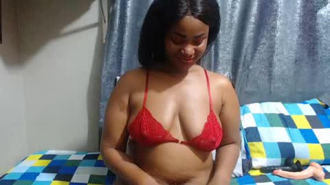 Snapshot of hornyebony4uxx chatting on 06.27.26 hornyebony4uxx online show from 06.27.26