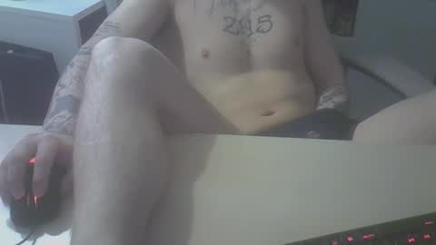 Snapshot of hornyfitboy24 chatting on 04.25.26 hornyfitboy24 online show from 04.25.26