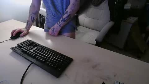 Snapshot of hornyfitboy24 chatting on 05.17.26 hornyfitboy24 online show from 05.17.26