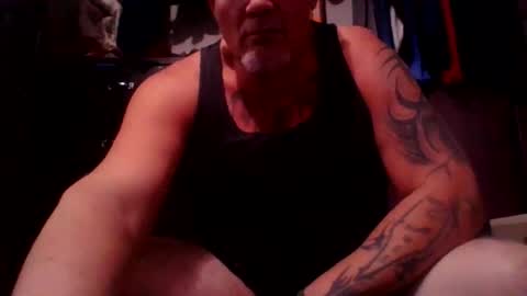 hornyhungwhiteboy4u269 online show from 11.03.25