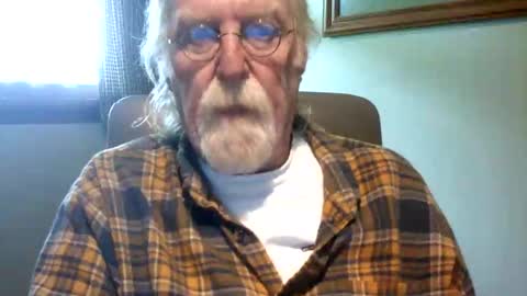 Snapshot of hornyinohio9 chatting on 05.25.26 HornyInOhio9 online show from 05.25.26