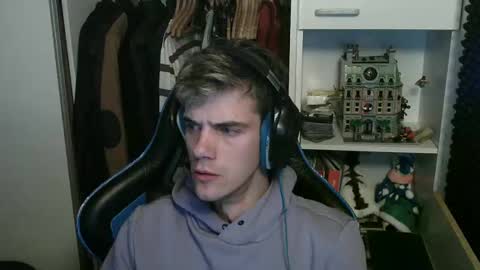 Joey online show from 11.13.25