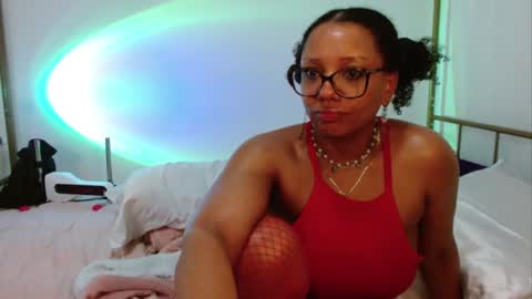 Horny Little Honey online show from 12.01.24