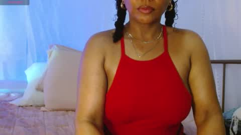 Horny Little Honey online show from 02.09.25