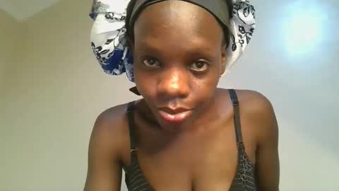 Snapshot of hornylittleprinces chatting on 10.05.25 Princes online show from 10.05.25