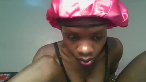 Snapshot of hornylittleprinces chatting on 10.15.25 Princes online show from 10.15.25