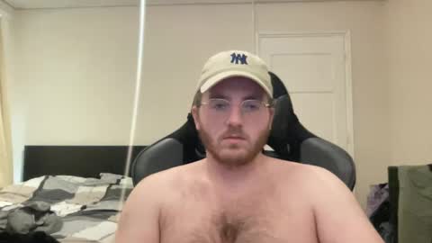Snapshot of hornymiker chatting on 12.02.24 hornymiker online show from 12.02.24