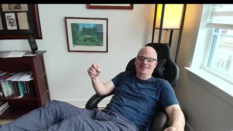 Snapshot of hornynthick70 chatting on 05.25.26 hornynthick70 online show from 05.25.26