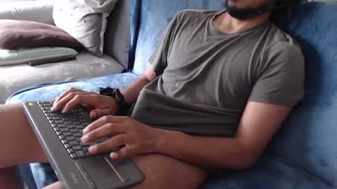 Snapshot of hornyygentleman chatting on 07.22.26 Oz online show from 07.22.26