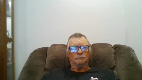Snapshot of hot4tightholes chatting on 10.23.25 hot4tightholes online show from 10.23.25