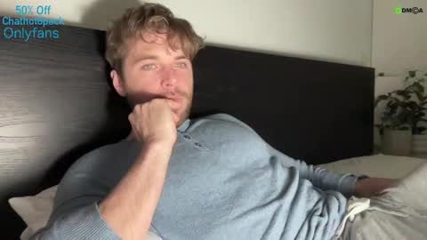 Snapshot of hot8pack01 chatting on 12.20.24 Edward aka Wolf online show from 12.20.24