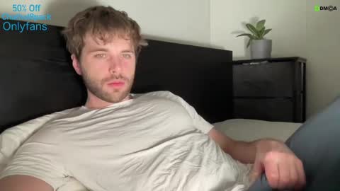 Snapshot of hot8pack01 chatting on 01.30.25 Edward aka Wolf online show from 01.30.25