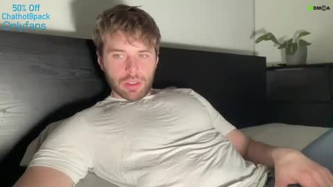 Snapshot of hot8pack01 chatting on 03.10.25 Edward aka Wolf online show from 03.10.25