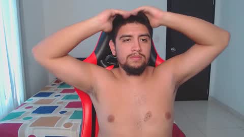 Snapshot of hot__husbands chatting on 02.18.25 hot__husbands online show from 02.18.25