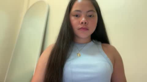 Snapshot of hot_andreax chatting on 11.28.25 ANDREA online show from 11.28.25