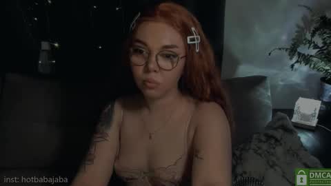 Snapshot of hot_babayaga chatting on 01.30.25   online show from 01.30.25