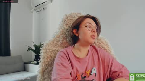 Snapshot of hot_babayaga chatting on 02.25.25   online show from 02.25.25