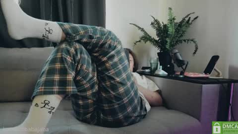 Snapshot of hot_babayaga chatting on 02.27.25   online show from 02.27.25