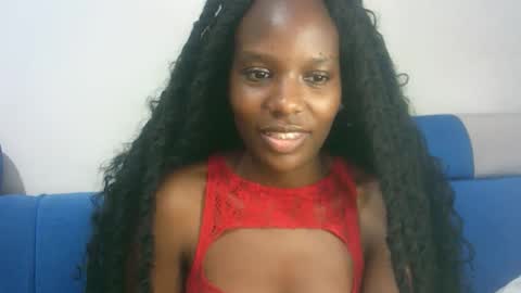 Snapshot of hot_berry2003 chatting on 09.12.25 Millie online show from 09.12.25