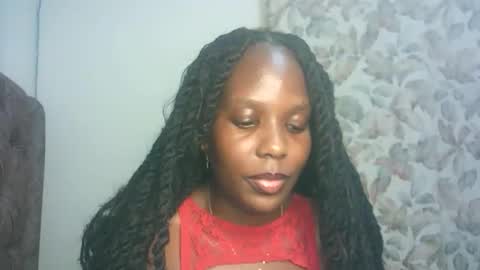 Snapshot of hot_berry2003 chatting on 11.02.25 Millie online show from 11.02.25