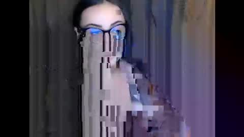 Snapshot of hot_big_ass chatting on 02.15.25 v online show from 02.15.25