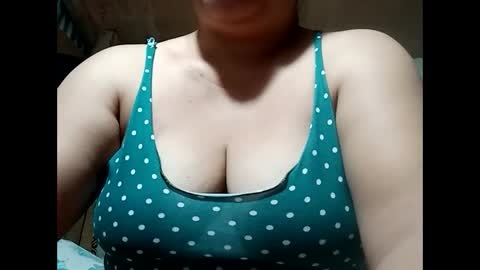 Snapshot of hot_boobs21 chatting on 01.14.25 hot_boobs21 online show from 01.14.25