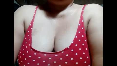 Snapshot of hot_boobs21 chatting on 02.16.25 hot_boobs21 online show from 02.16.25