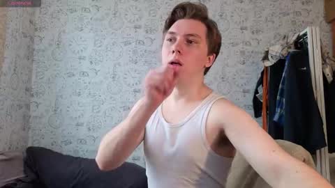 Snapshot of hot_boy_oscar chatting on 09.16.25 Oscar online show from 09.16.25