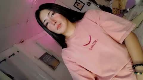 its me CLAUDIA online show from 03.18.26