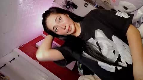 its me CLAUDIA online show from 04.28.26