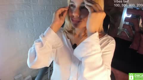 Snapshot of hot_cupid01 chatting on 04.29.26 Valery online show from 04.29.26