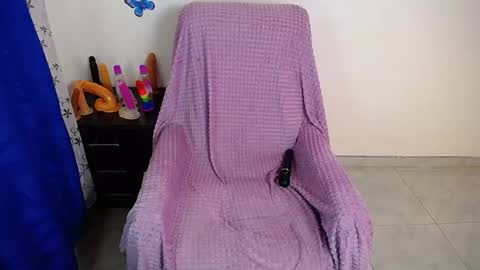 angie online show from 11.30.25