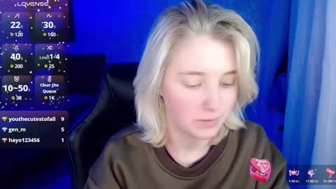 Snapshot of hot_isa7 chatting on 12.05.24 Yunona online show from 12.05.24