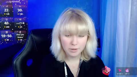 Snapshot of hot_isa7 chatting on 01.10.25 Yunona online show from 01.10.25