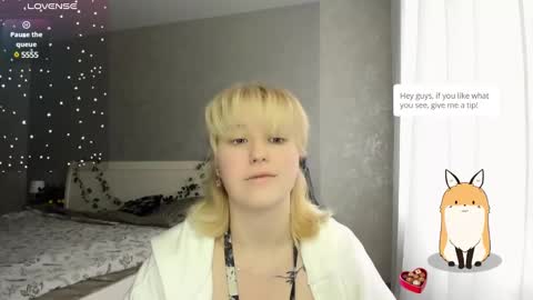 Snapshot of hot_isa7 chatting on 01.24.25 Yunona online show from 01.24.25