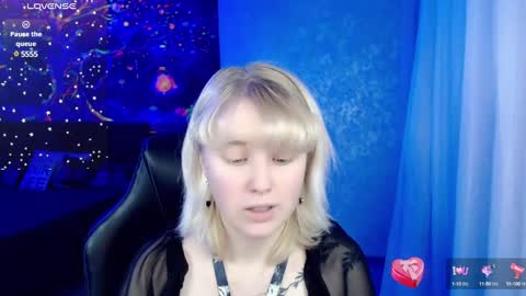 Snapshot of hot_isa7 chatting on 02.02.25 Yunona online show from 02.02.25