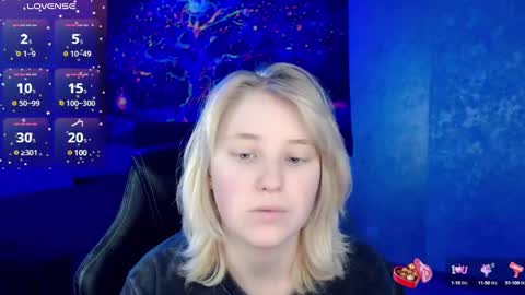 Snapshot of hot_isa7 chatting on 02.10.25 Yunona online show from 02.10.25