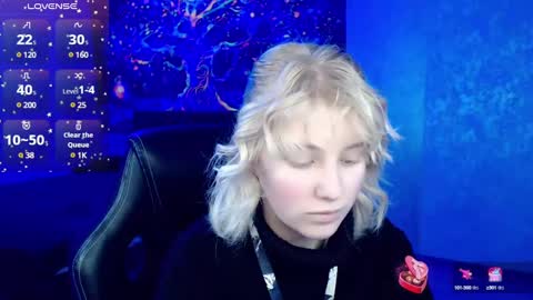 Snapshot of hot_isa7 chatting on 02.23.25 Yunona online show from 02.23.25