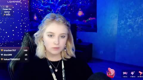 Snapshot of hot_isa7 chatting on 02.24.25 Yunona online show from 02.24.25