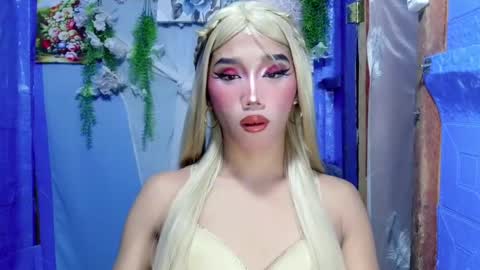 Khianna online show from 04.22.26